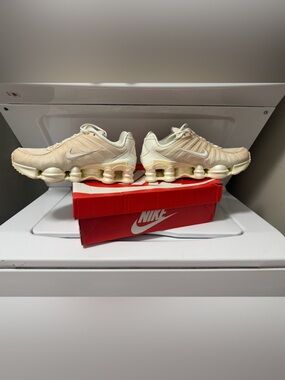 Nike Shox TL Cream/Off-White Sneakers